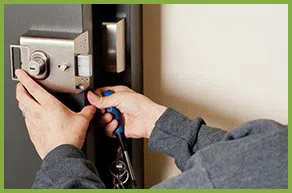 Central Lock Key Store Chicago, IL 312-973-4908 - 16-emergency-locks-locksmith